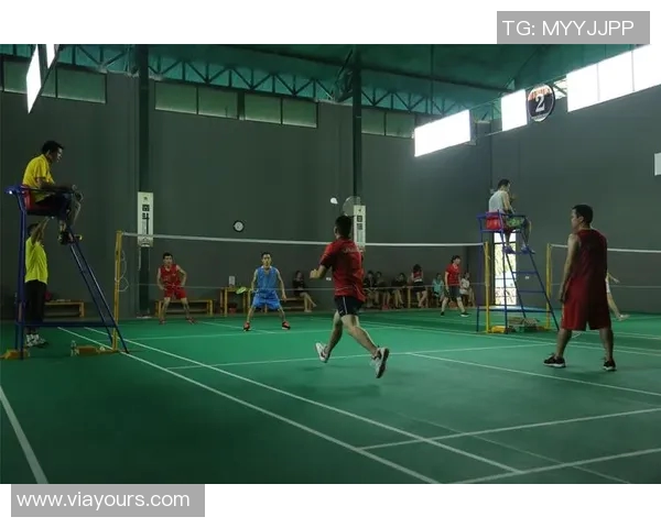 黄秀英独家分享羽毛球技巧与心得助你提升竞技水平